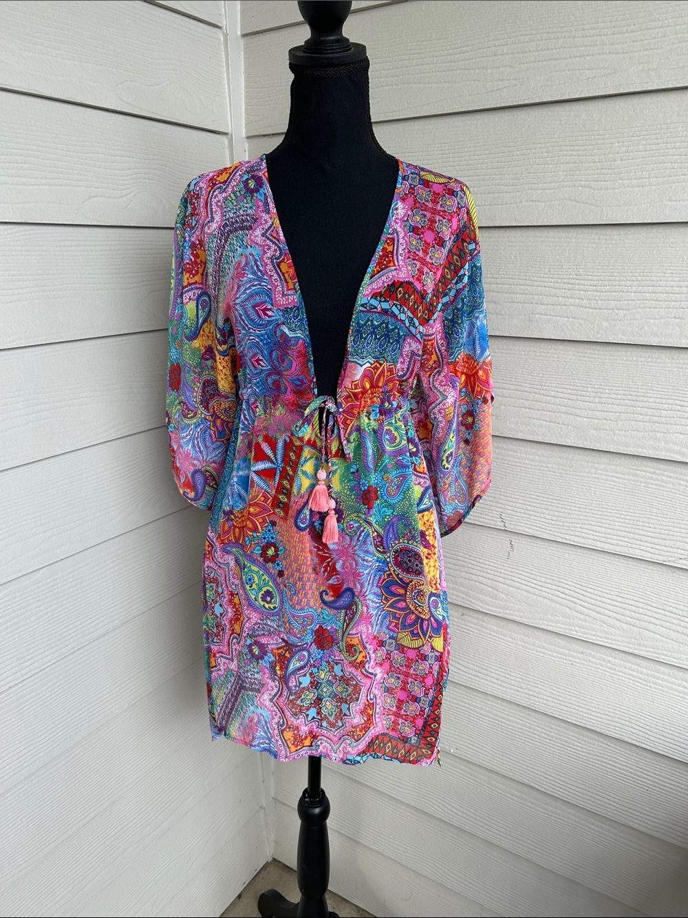 RODBEATTIE Vibrant Multicolor Paisley Tie-Front Tunic Cover up. Size Small.